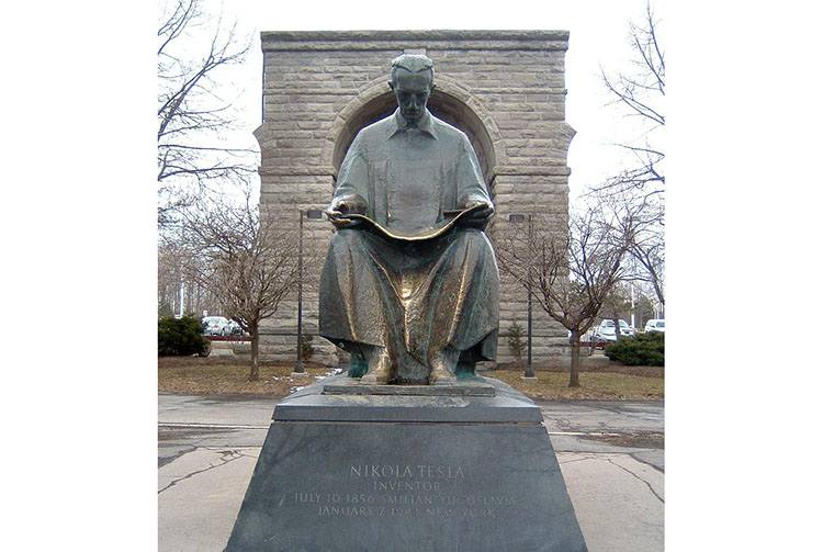Niagara pomnik elektryczność Nikola Tesla ciekawostki biografia wynalazki
