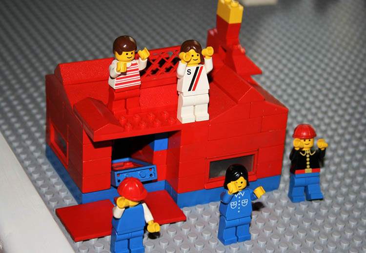 klocki LEGO zabawka zabawki ciekawostki historia dzieci gry zabawa