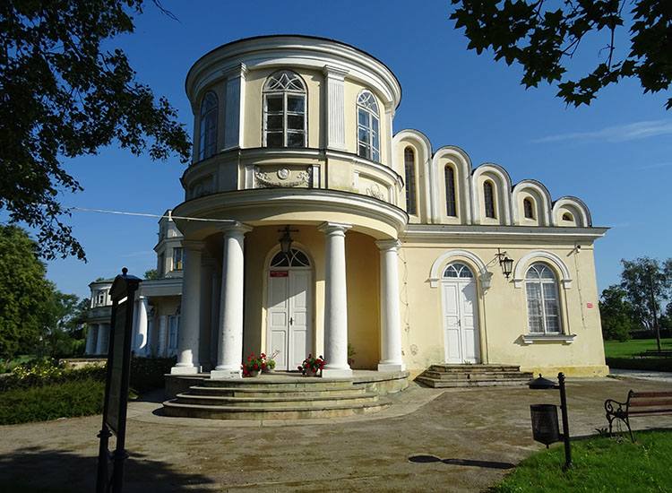 pałac Zaleskich Ossolińskich Rejowiec ciekawostki zabytki atrakcje