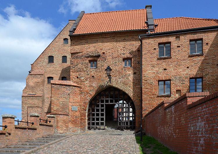 Brama Wodna Grudziądz ciekawostki zabytki atrakcje