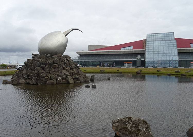 lotnisko Keflavik Islandia atrakcje ciekawostki