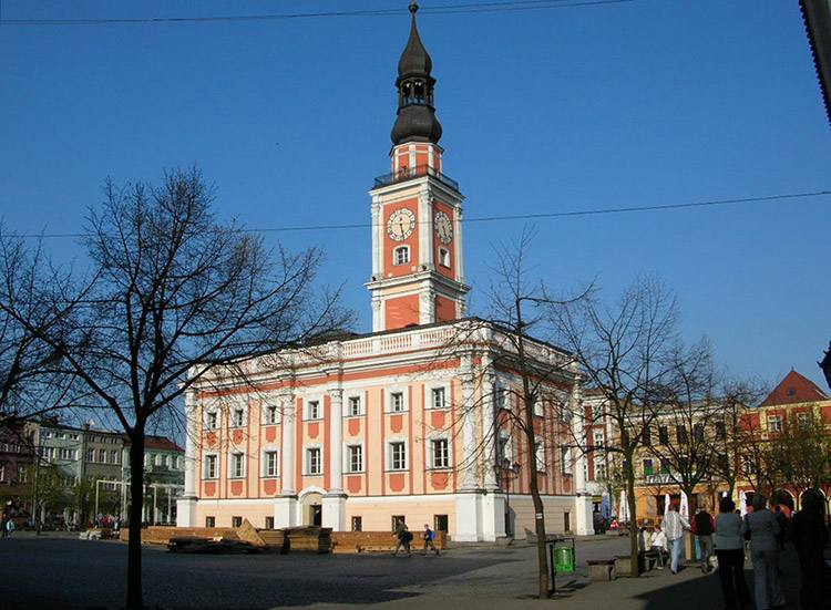ratusz rynek Leszno zabytki atrakcje ciekawostki Wielkopolska