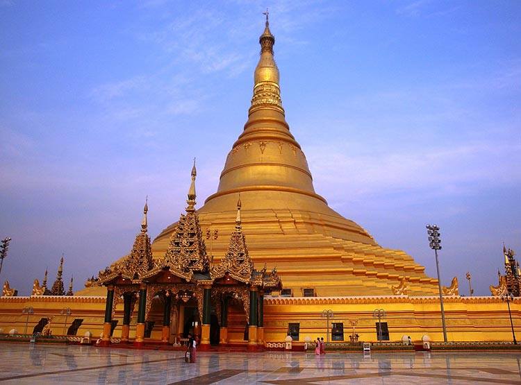 Uppatasanti pagoda Naypyidaw Mjanma Birma ciekawostki atrakcje