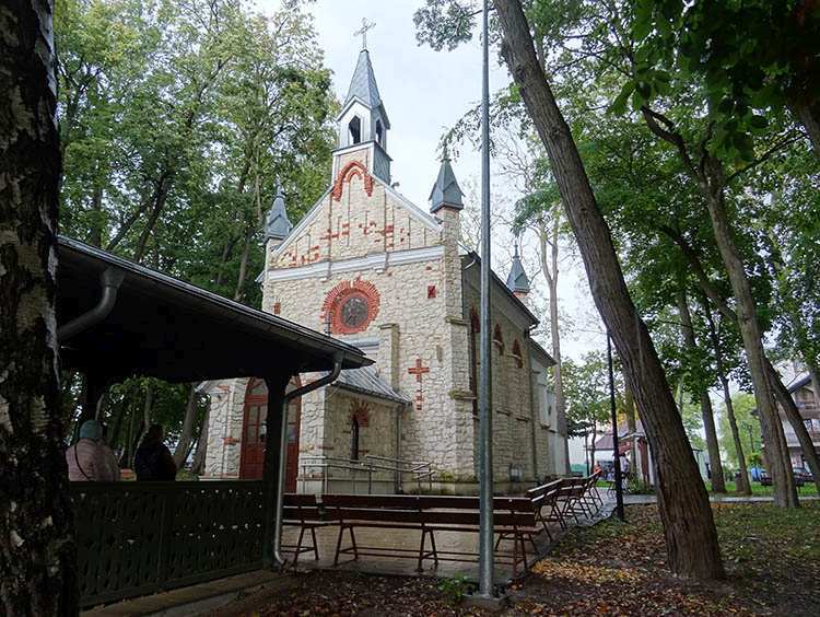 kaplica w Parku Zdrojowym w Busku-Zdroju