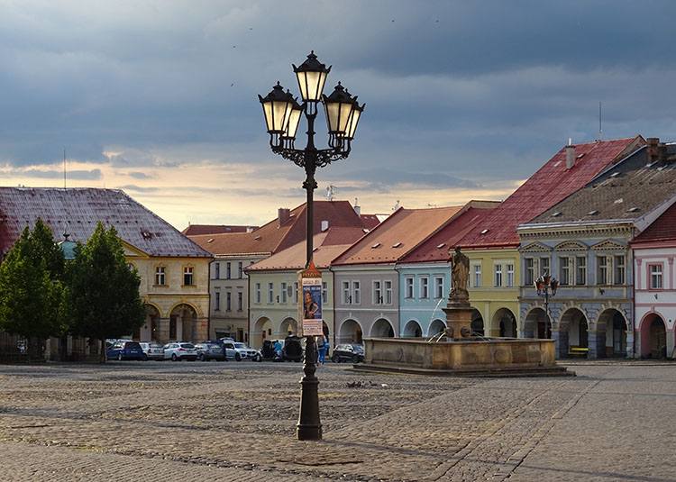 rynek Jiczyn Czechy ciekawostki atrakcje zabytki