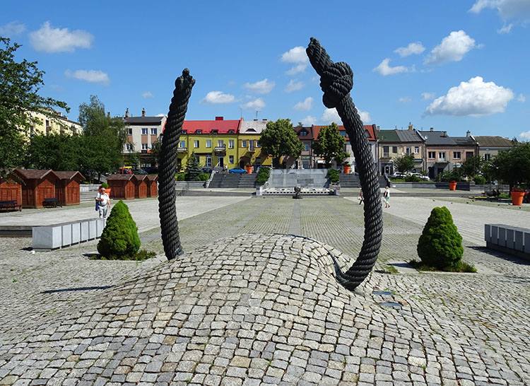 rynek Ostrowiec Świętokrzyski ciekawostki atrakcje zabytki