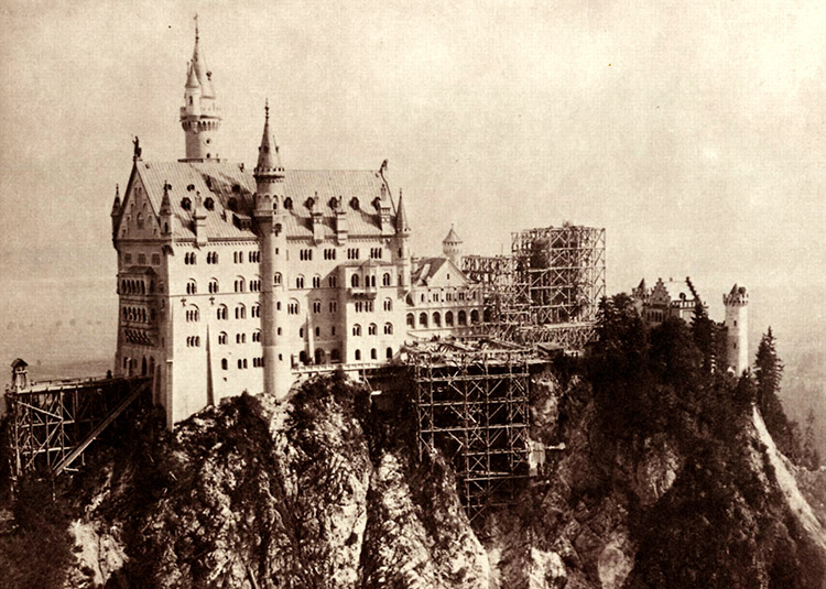 zamek Neuschwanstein Bawaria Niemcy ciekawostki informacje