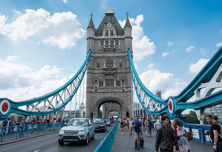 Tower Bridge Londyn ciekawostki London Anglia historia