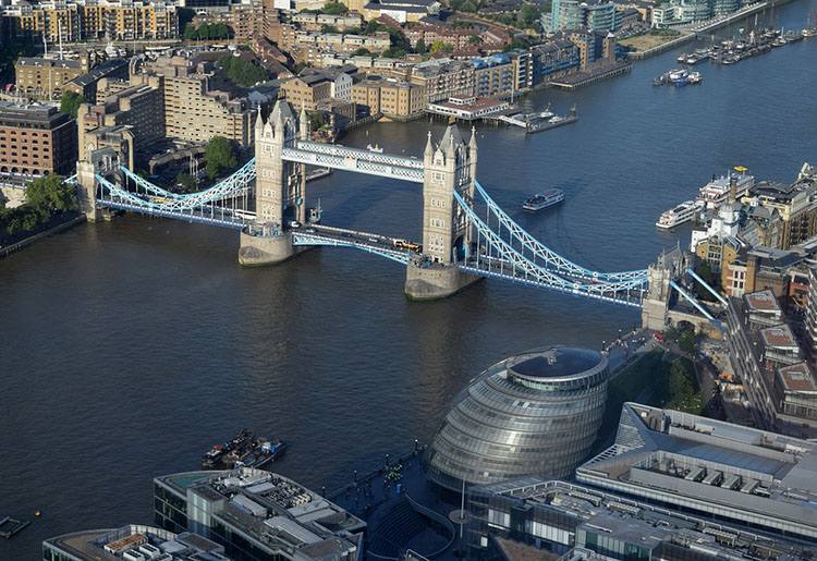 Tower Bridge Londyn ciekawostki London Anglia historia
