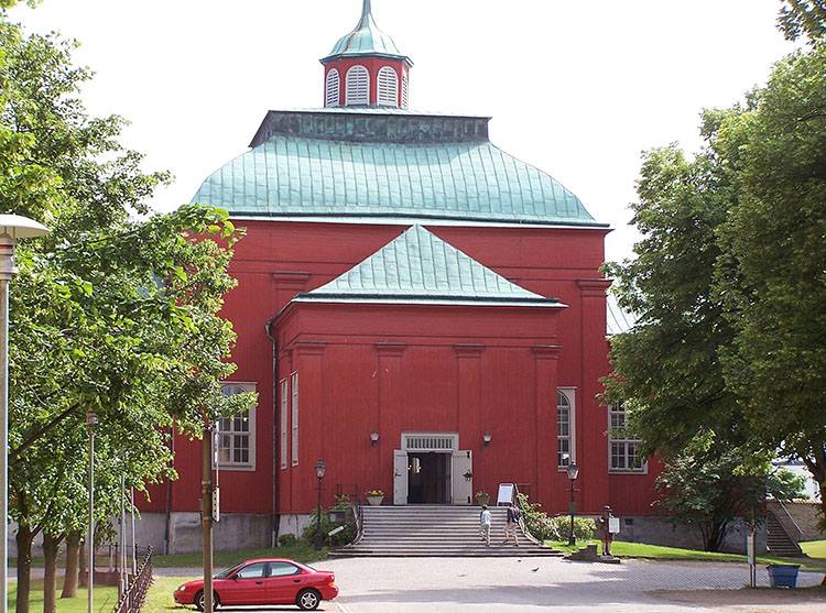 kościół Amiralitetskyrkan Karlskrona Szwecja ciekawostki atrakcje zabytki co zobaczyć
