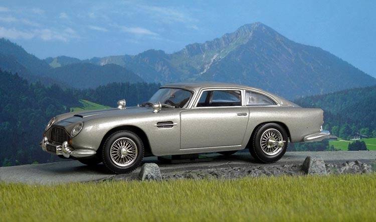 Aston Martin Goldfinger  samochód Jamesa Bonda