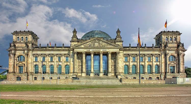 Reichstag Berlin ciekawostki Niemcy informacje