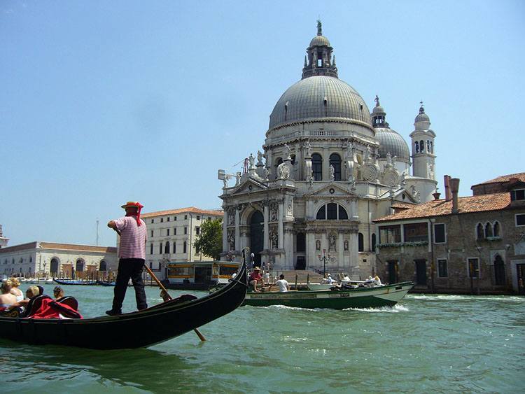 gondola Wenecja Włochy ciekawostki zabytki atrakcje Italia