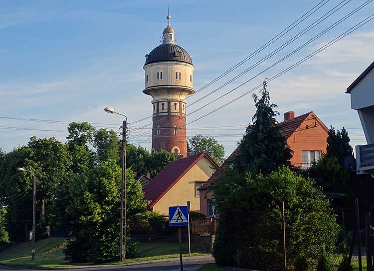 wieża ciśnień w Trzemesznie woj. wielkopolskie