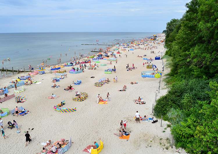 Rewal atrakcje plaża morze Bałtyckie