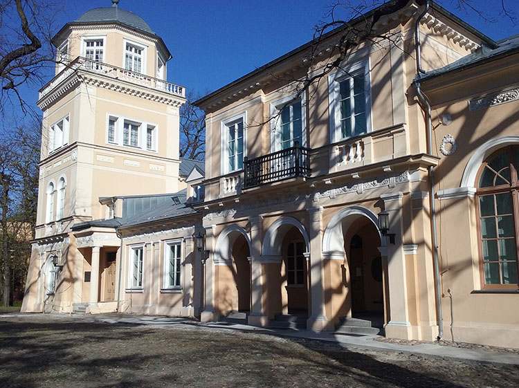 pałac Ostrowskich w Tomaszowie Mazowieckim