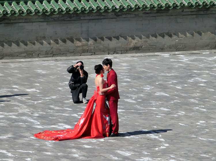 fotograf ślubny weselny na wesele fotografia ślubna sesja plenerowa