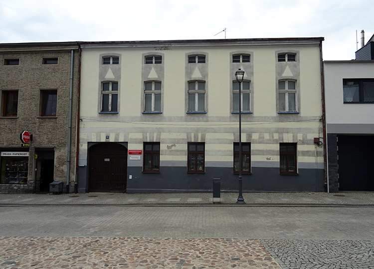 muzeum regionalne w Dobrodzieniu rynek Guttentag atrakcje co zobaczyć