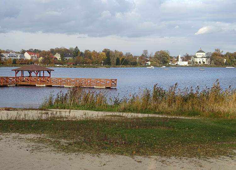 plaża Zalew Mrożyczka pomost kościół Głowno atrakcje