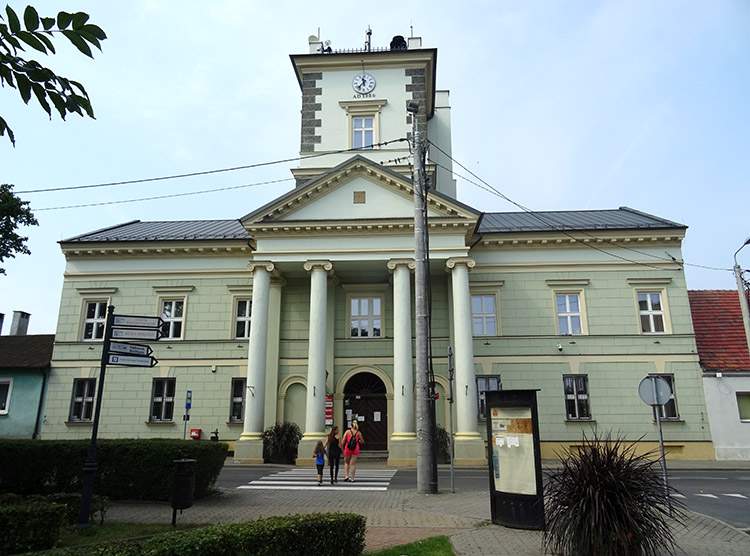 ratusz w Brześciu Kujawskim kujawsko-pomorskie