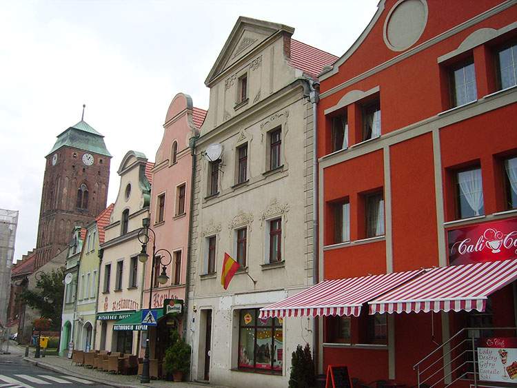 rynek Żagania kamienice zabytki atrakcje