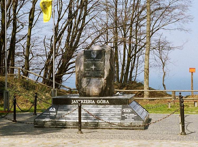 obelisk Gwiazda Północy w Jastrzębiej Górze
