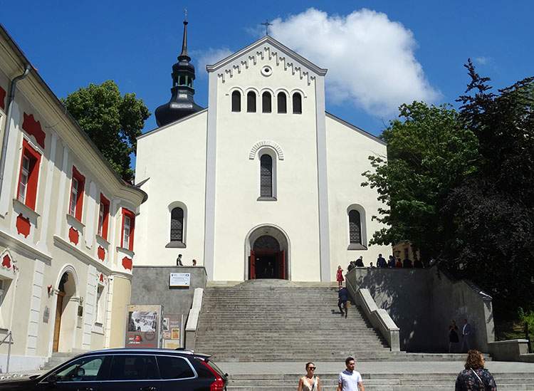 Opole atrakcje kościół Matki Boskiej Bolesnej i św. Wojciecha Na górce