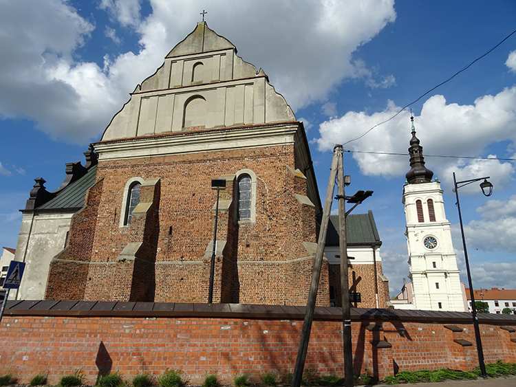 kolegiata Wniebowzięcia NMP w Uniejowie woj. łódzkie