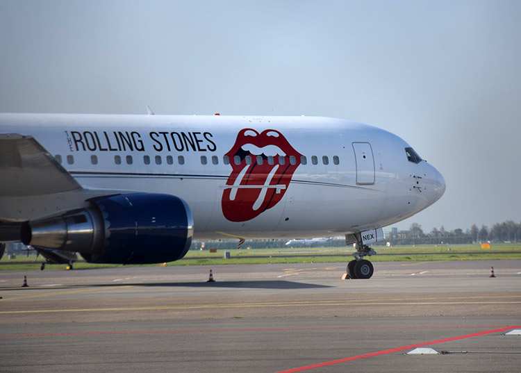 samolot Stonesów logo Mick Jagger