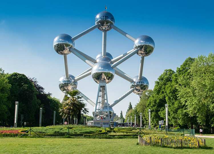 Atomium Bruksela Belgia ciekawostki atrakcje