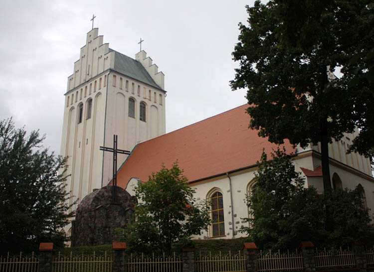 Konkatedra NMP Matki Kościoła w Gołdapi warmińsko-mazurskie