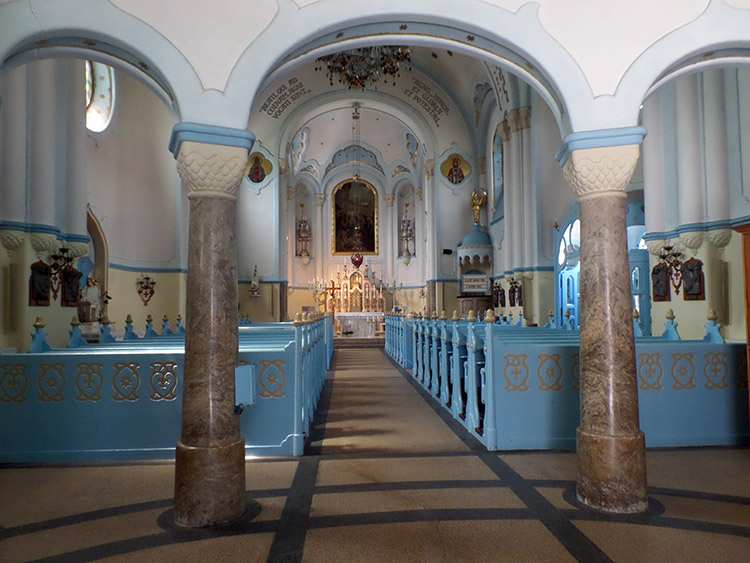 Niebieski Kościółek w Bratysławie wnętrze 