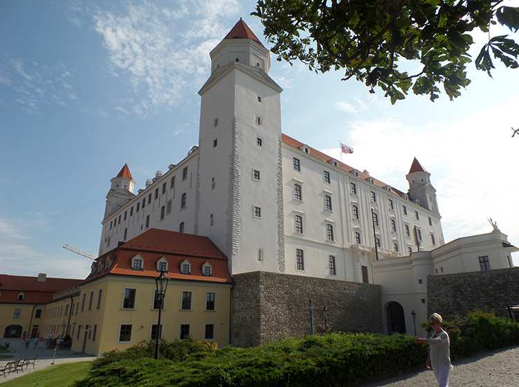 Zamek Bratysławski Bratysława ciekawostki atrakcje zabytki