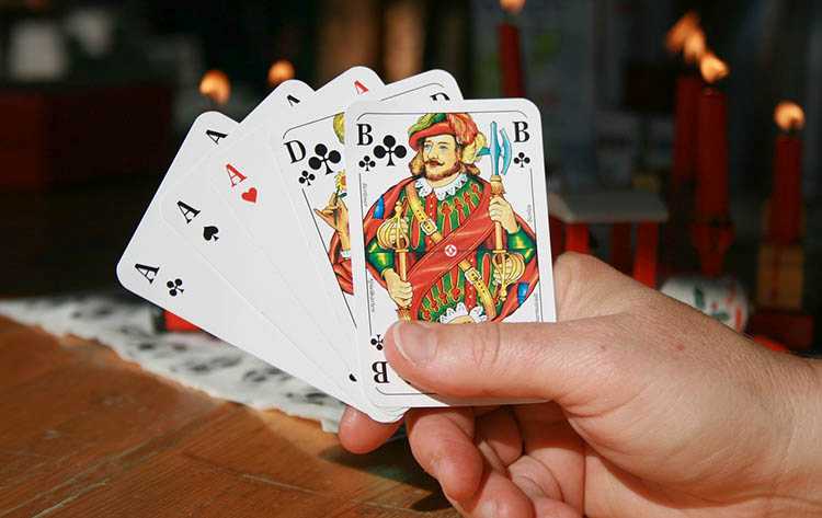 poker historia ciekawostki o pokerze zasady gry w pokera