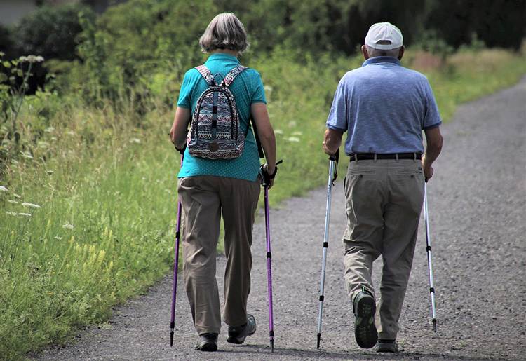 starsi ludzie nordic walking ciekawostki