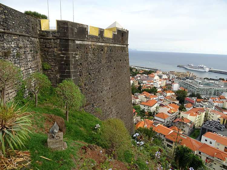zamek Funchal ciekawostki atrakcje Madera Madeira
