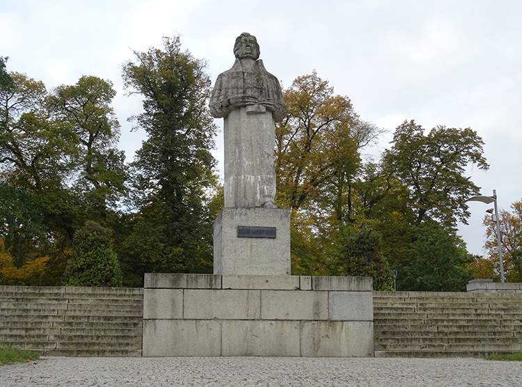 pomnik Adama Mickiewicza w Szczecinie