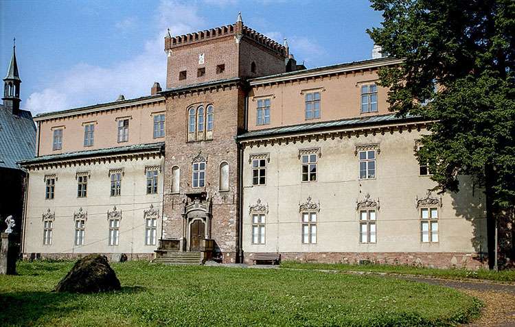Pałac Potockich Zator ciekawostki zabytki atrakcje