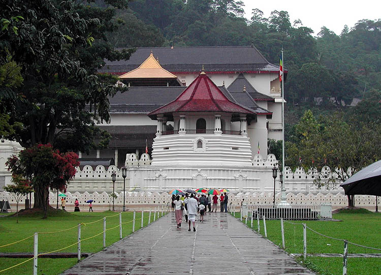 Kandy Świątynia Zęba Sri Lanka ciekawostki o Sri Lance