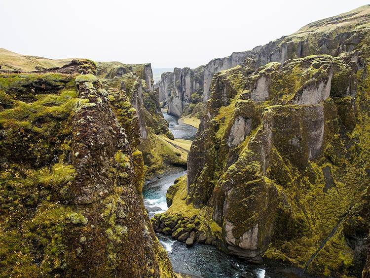 Thingvellir jezioro wulkan Islandia atrakcje ciekawostki