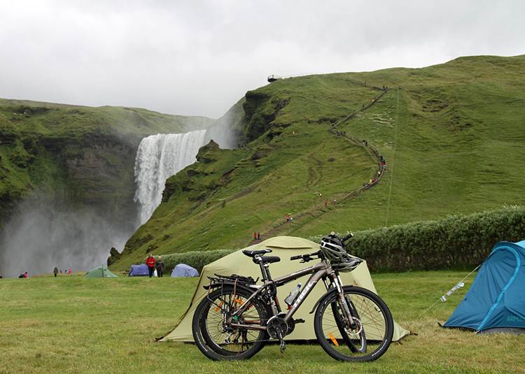 Islandia ciekawostki wodospad