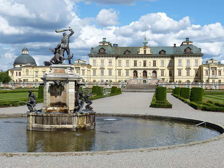 pałac Drottningholm Sztokholm atrakcje zabytki co zobaczyć