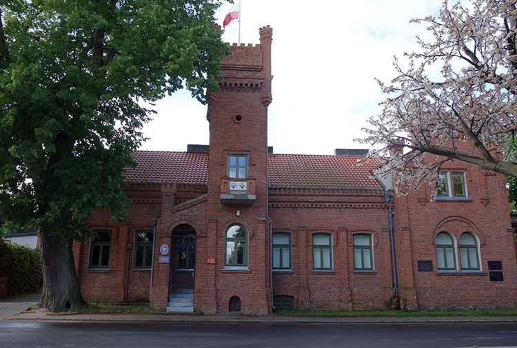 Muzeum Regionalne Brzeziny ciekawostki atrakcje zabytki