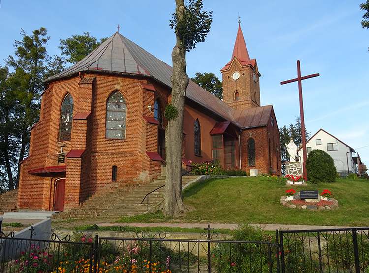 kościół św. Rodziny w Bałoszycach Bałoszyce