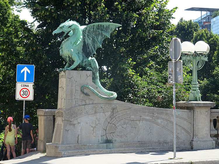 Most Smoków Lublana atrakcje Słowenia