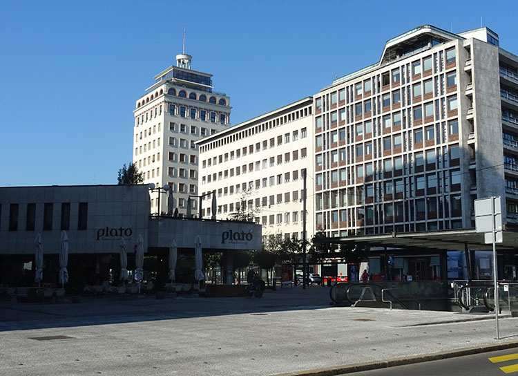 wieżowiec Nebotičnik w Lublanie Słowenia