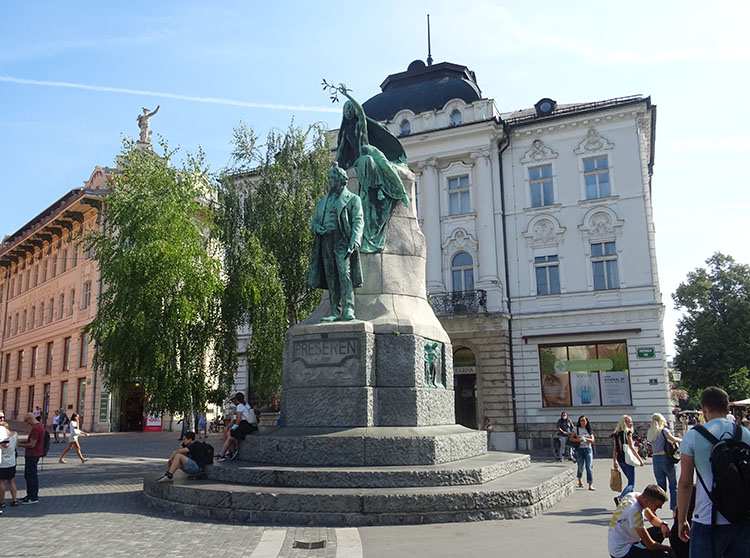 Plac Preserena pomnik w Lublanie Słowenia