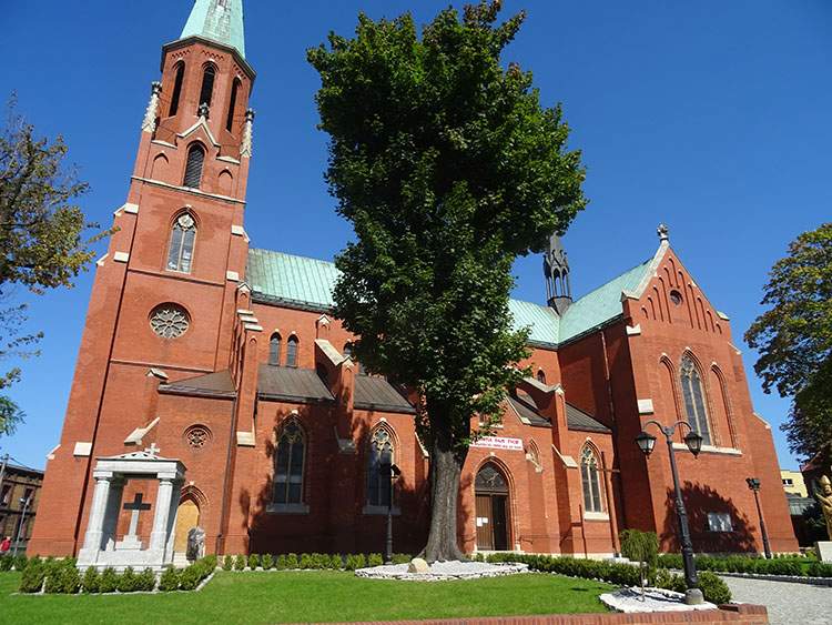Radzionków ciekawostki zabytki kościół św. Wojciecha