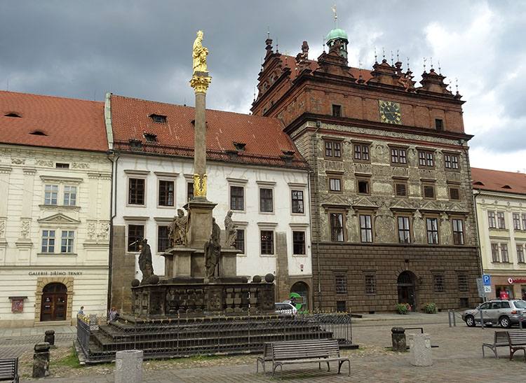 renesansowy ratusz Pilzno Plzen Czechy ciekawostki atrakcje zabytki