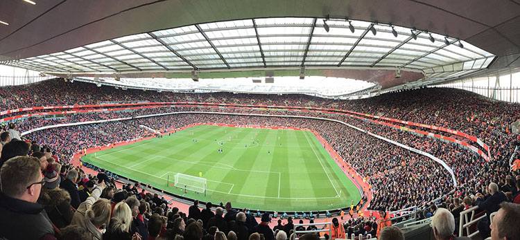 stadion Emirates Stadium Arsenal Londyn największe stadiony Anglia piłka nożna Premier League